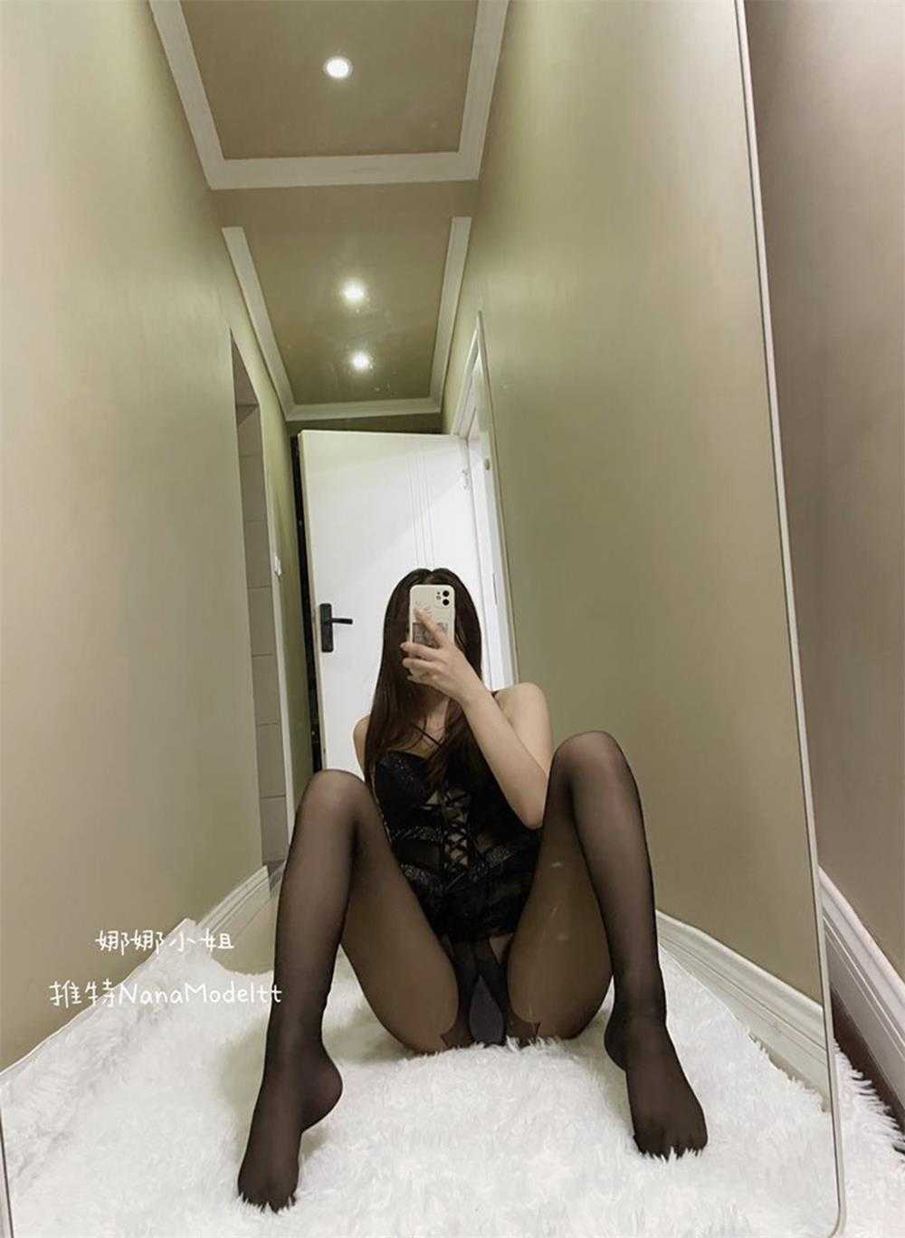 身材超极品的大长腿美女娜娜小姐露出写真[235P/2V/814M]（4）